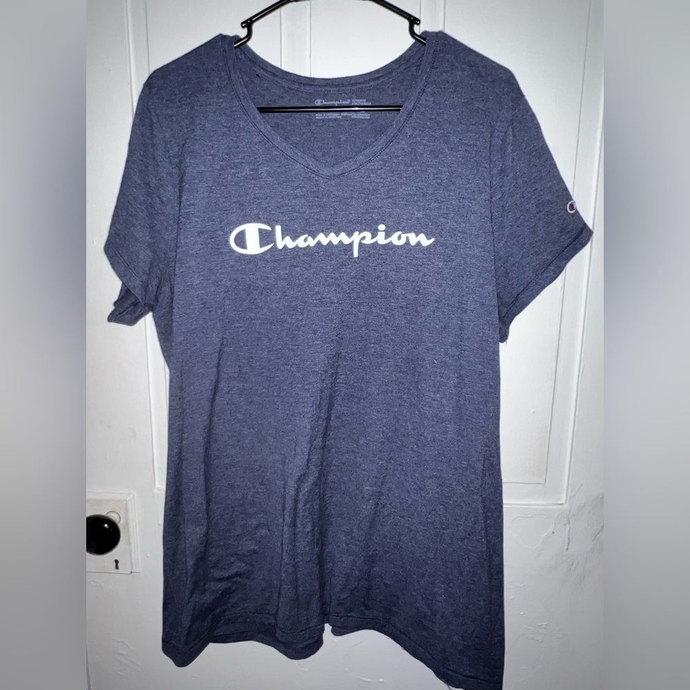 XL Champion Athletic top